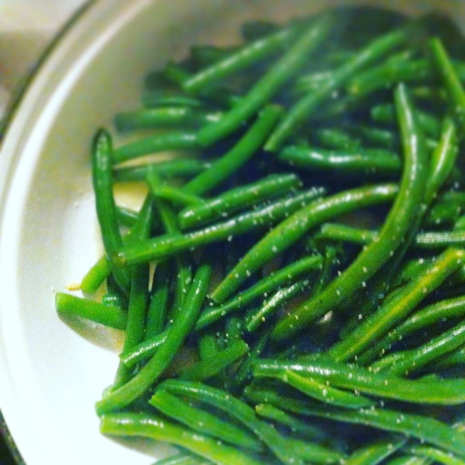 Steamed Green Beans with Vanilla Salt